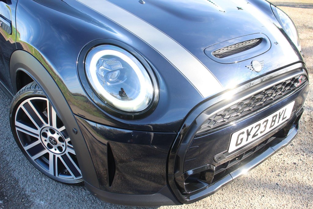Used MINI Convertible 2023 for sale - 78161947: Photo 32