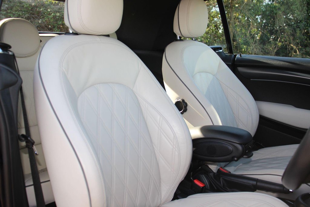 Used MINI Convertible 2023 for sale - 78161947: Photo 38