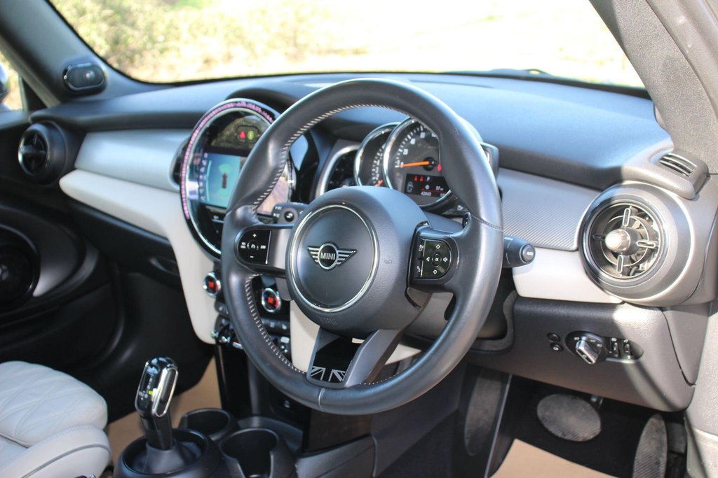 Used MINI Convertible 2023 for sale - 78161947: Photo 41