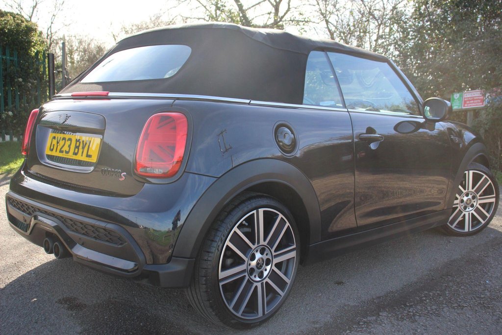 Used MINI Convertible 2023 for sale - 78161947: Photo 8