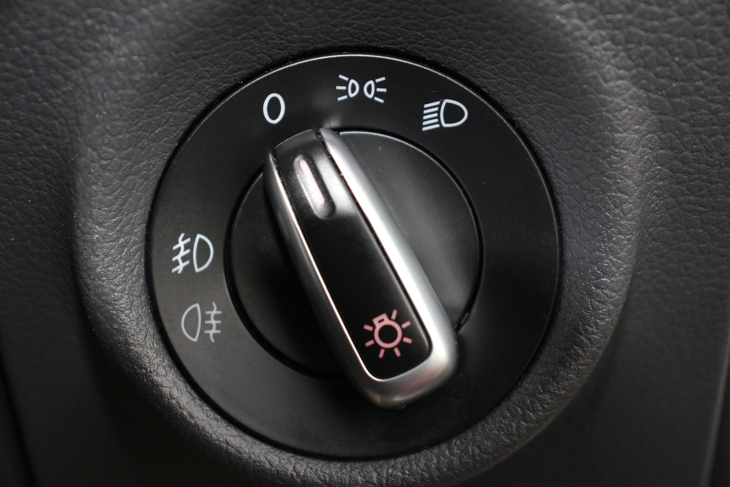 Used Volkswagen Amarok 2016 for sale - 76640126: Photo 45