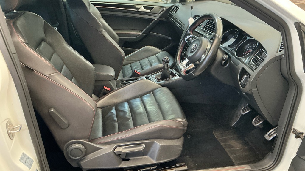 Used Volkswagen Golf 2014 for sale - 77649703: Photo 13