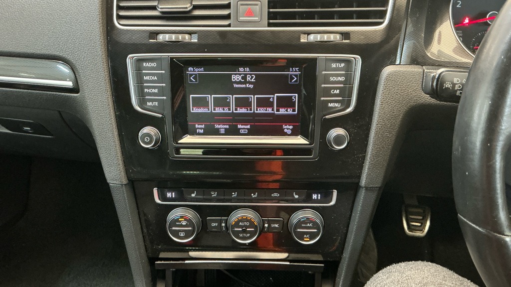 Used Volkswagen Golf 2014 for sale - 77649703: Photo 15