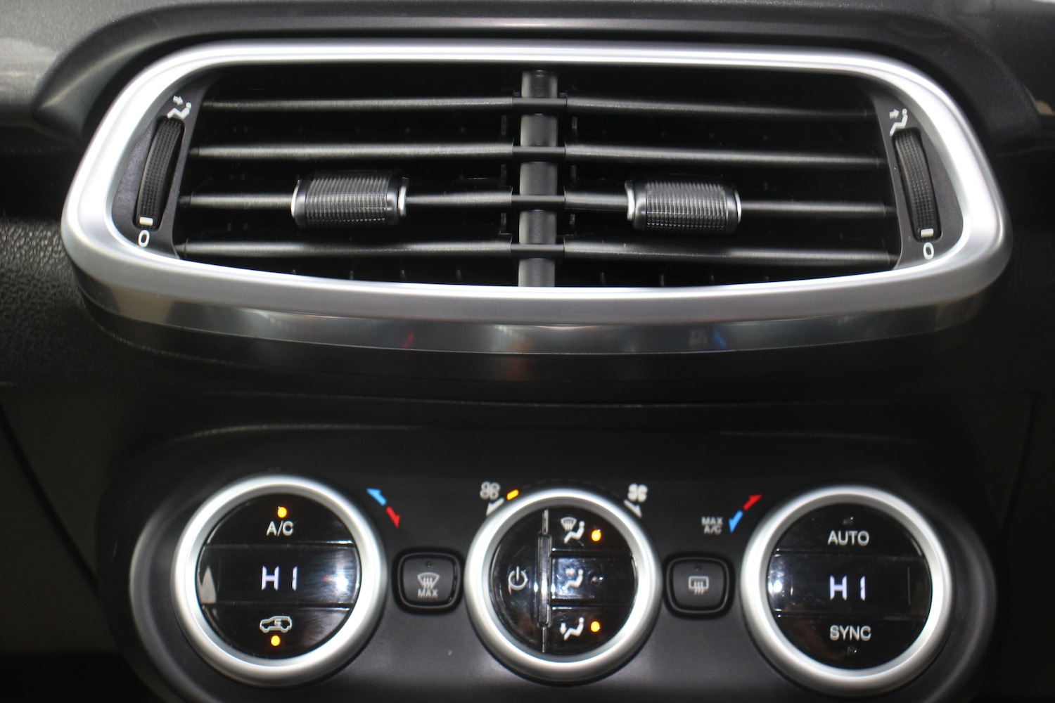 Used Fiat 500X 2016 for sale - 76464620: Photo 47