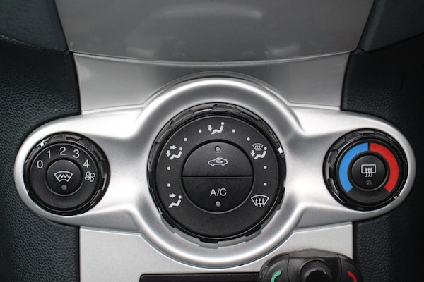 Used Ford Fiesta 2009 for sale - 76253794: Photo 39