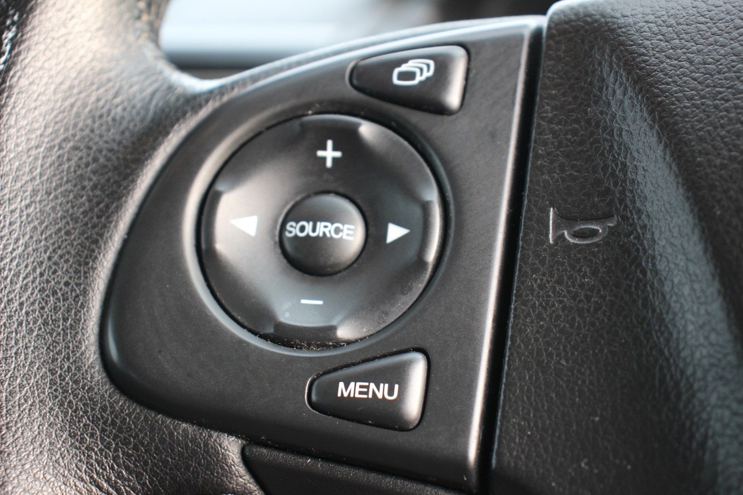 Used Honda CR-V 2014 for sale - 76115459: Photo 30