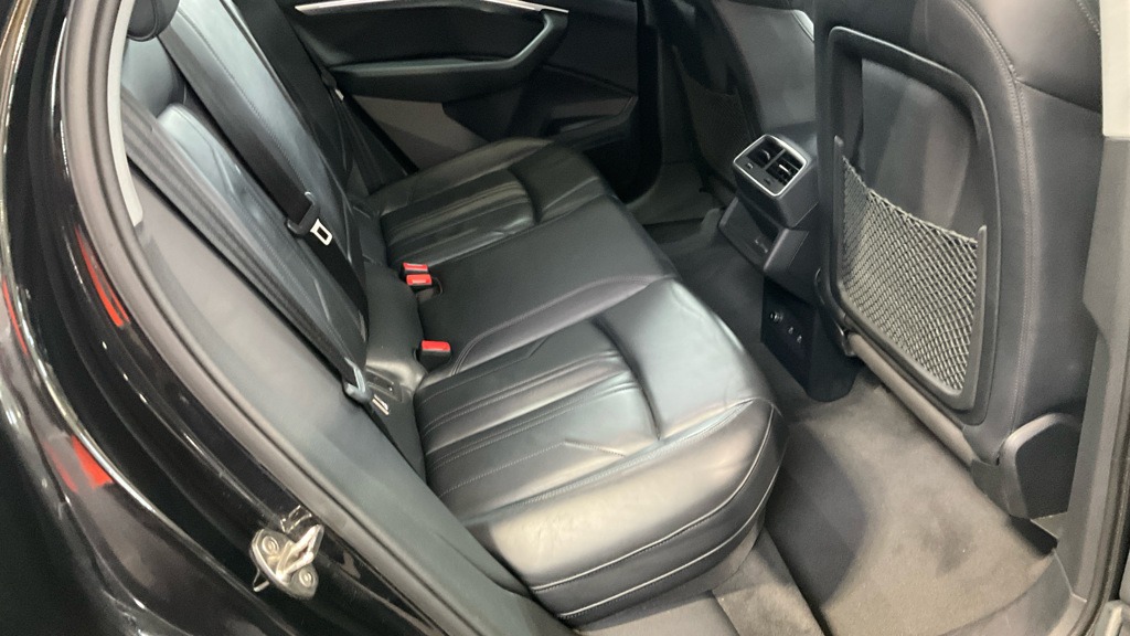 Used Audi e-tron 2021 for sale - 77135967: Photo 12