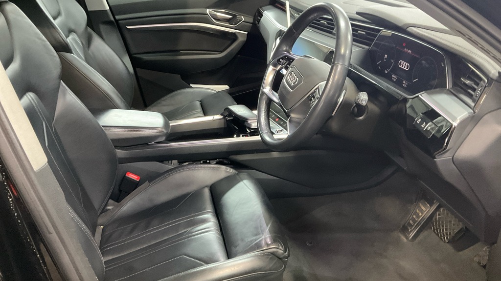 Used Audi e-tron 2021 for sale - 77135967: Photo 13