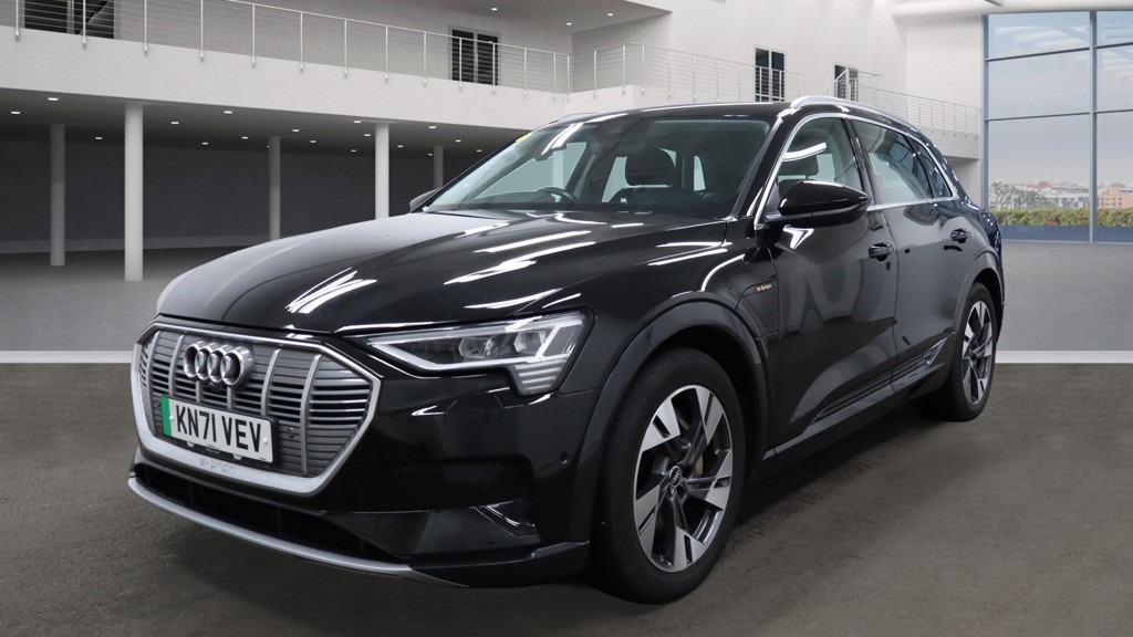 Used Audi e-tron 2021 for sale - 77135967: Photo 2