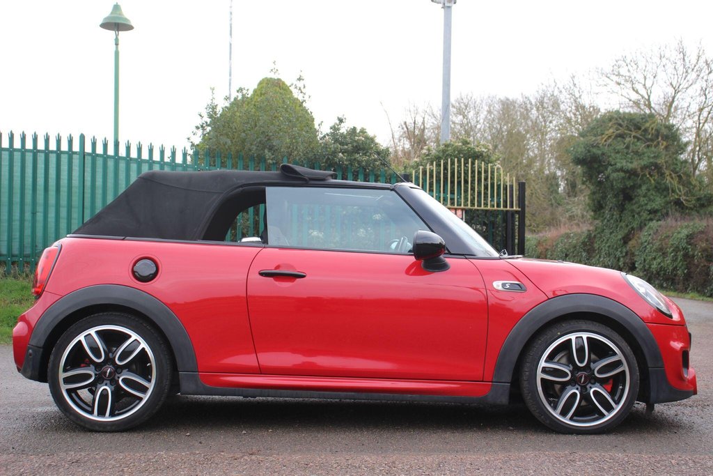 Used MINI Convertible 2016 for sale - 78161955: Photo 10