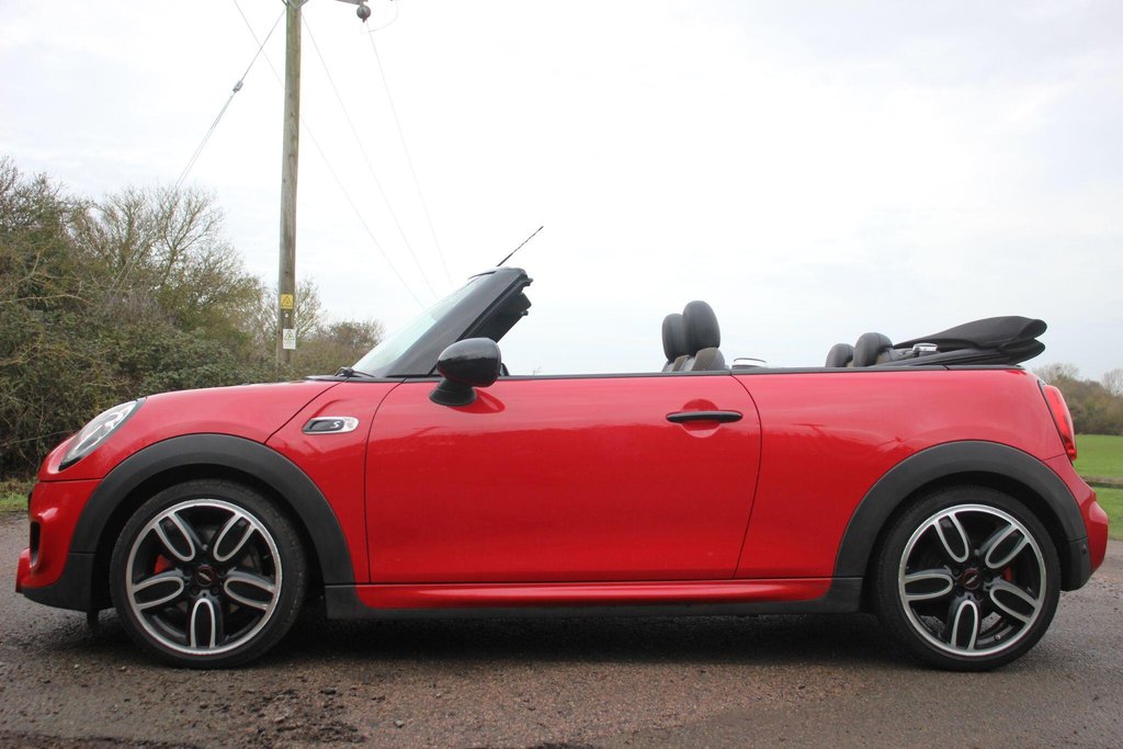 Used MINI Convertible 2016 for sale - 78161955: Photo 12