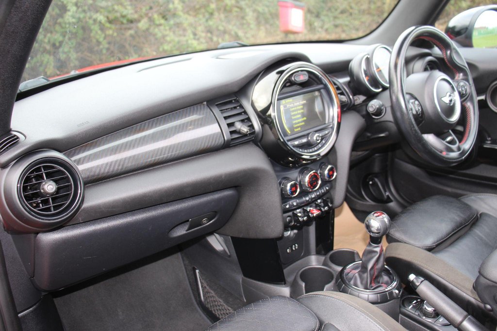 Used MINI Convertible 2016 for sale - 78161955: Photo 32