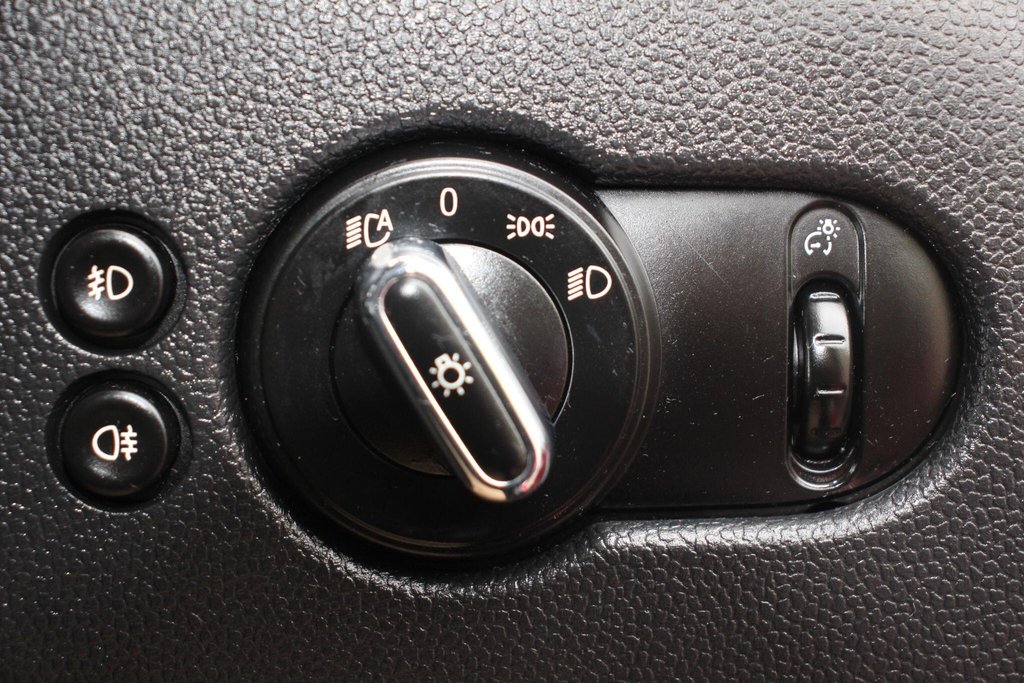 Used MINI Convertible 2016 for sale - 78161955: Photo 43