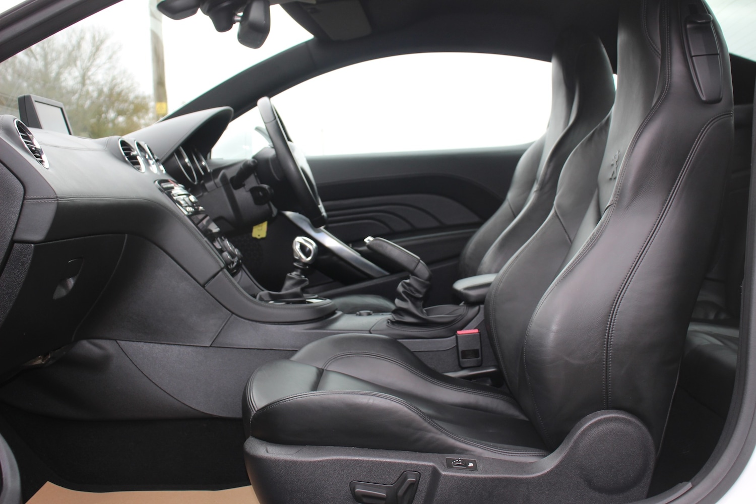 Used Peugeot RCZ 2015 for sale - 77555259: Photo 51