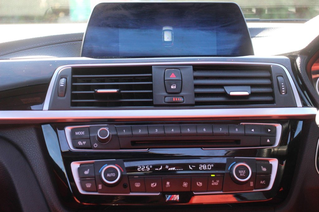 Used BMW 3 Series 2017 for sale - 78161972: Photo 45