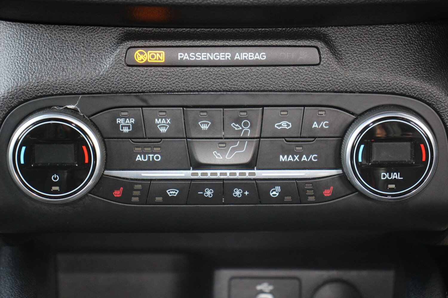 Used Ford Focus 2020 for sale - 75793107: Photo 41