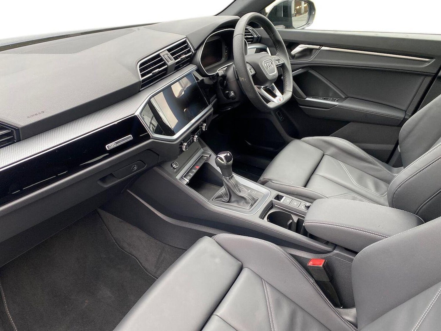 Used Audi Q3 2025 for sale - 76450565: Photo 7