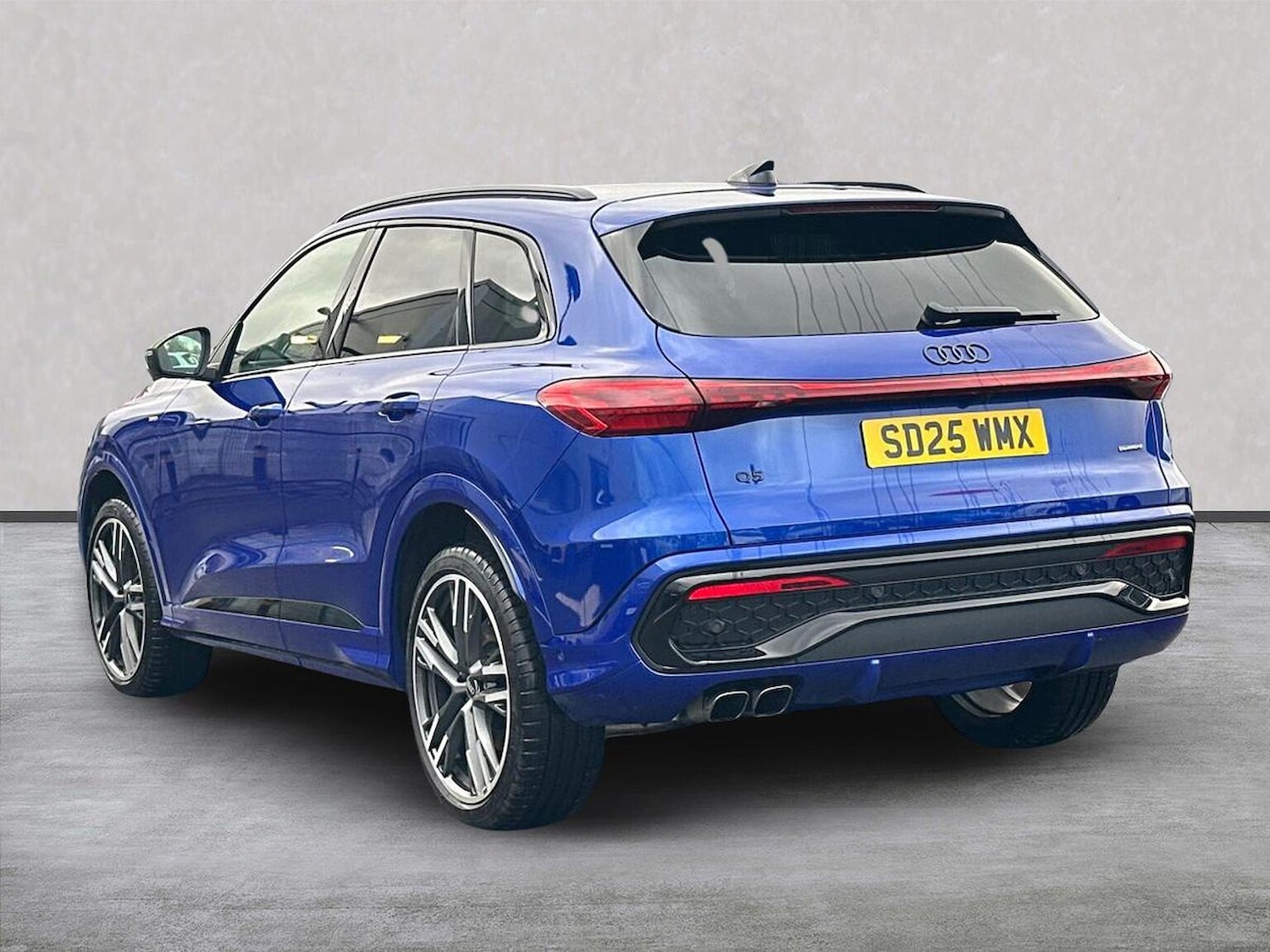 Used Audi Q5 2025 for sale - 76531385: Photo 2