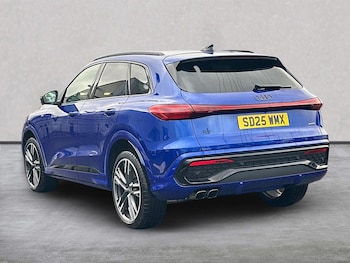 Used Audi Q5 2025 for sale - 76531385: Photo