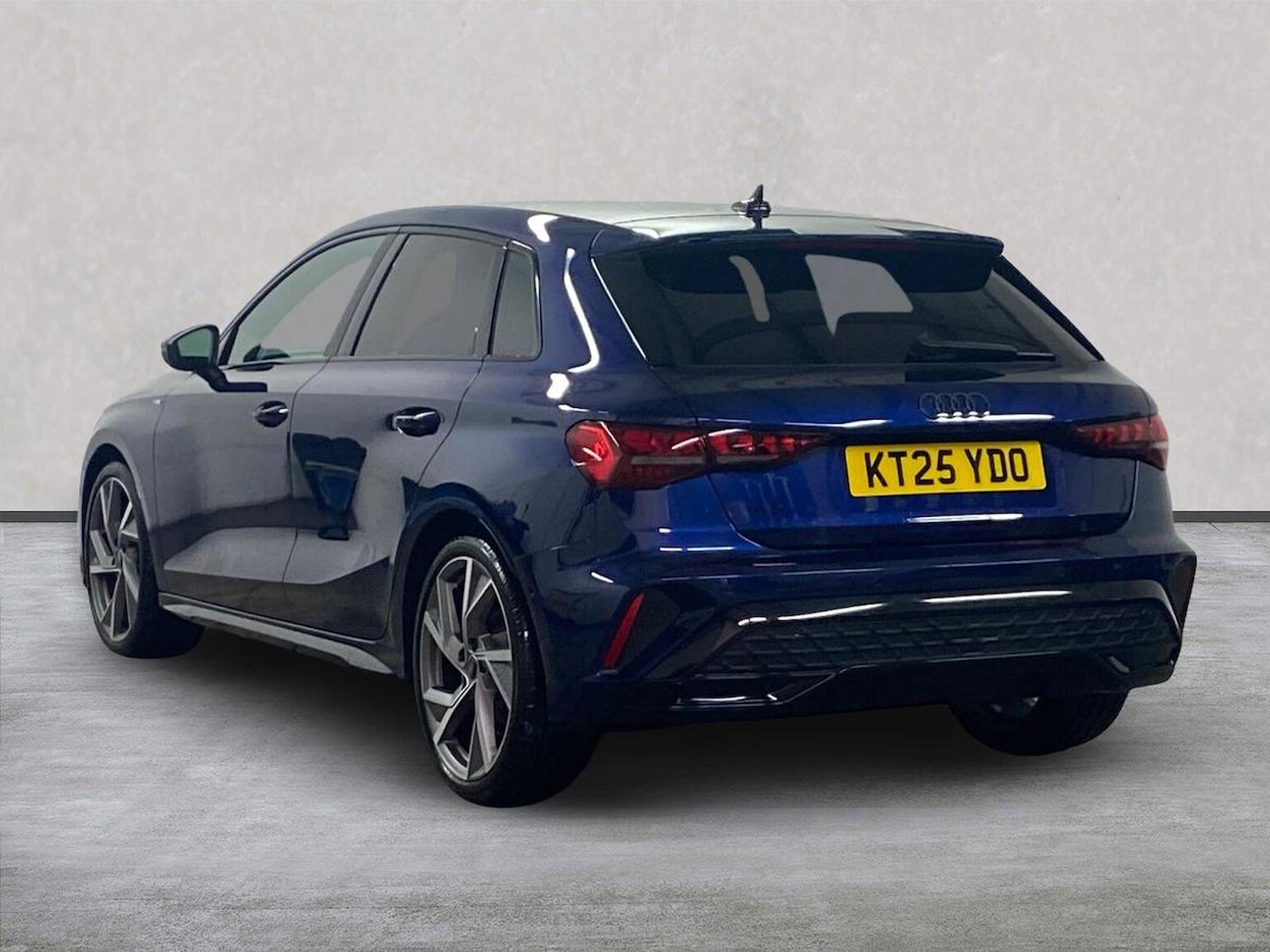 Used Audi A3 2025 for sale - 77715384: Photo 2