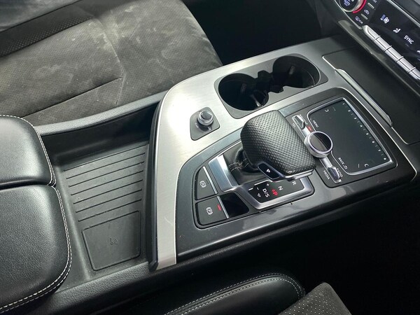 Used Audi Q7 2018 for sale - 76324552: Photo 13