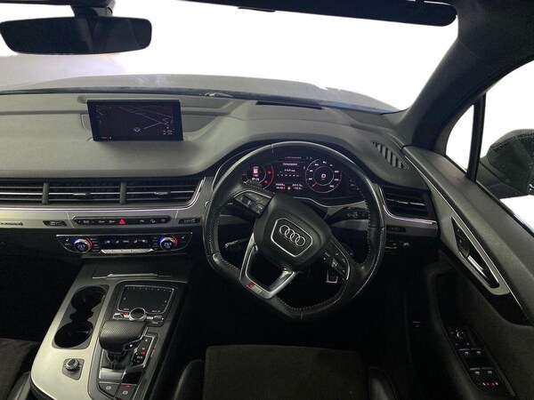 Used Audi Q7 2018 for sale - 76324552: Photo 9