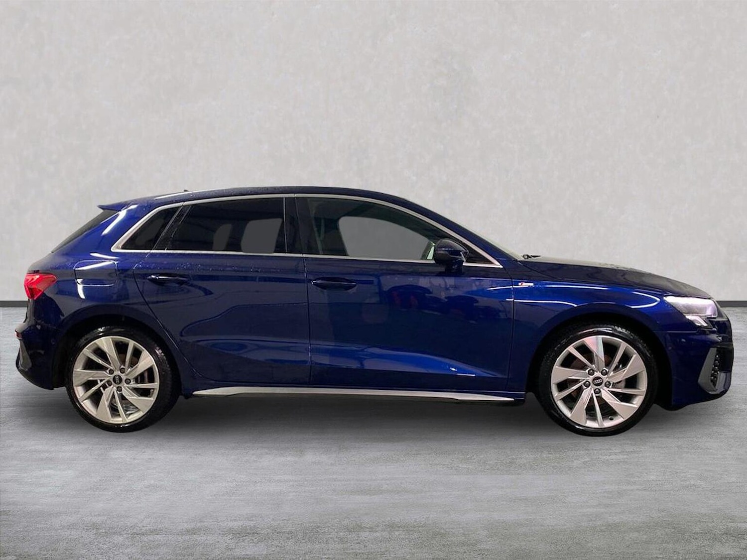 Used Audi A3 2023 for sale - 76807517: Photo 3