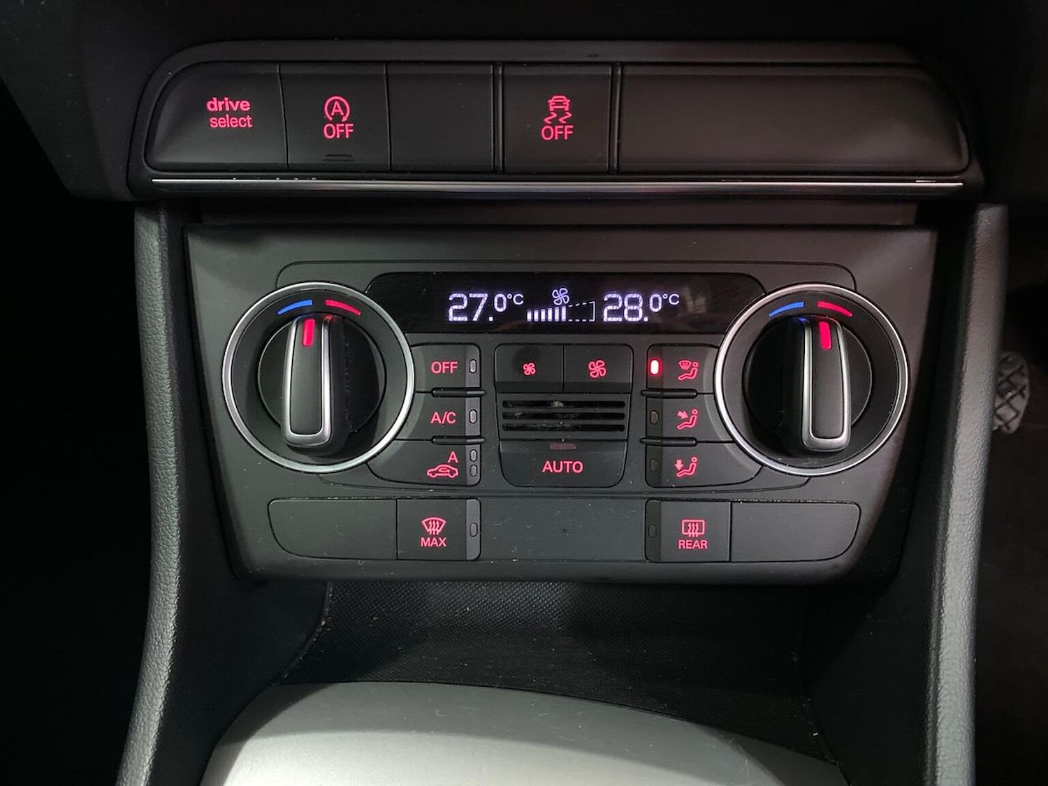 Used Audi Q3 2018 for sale - 77980059: Photo 12