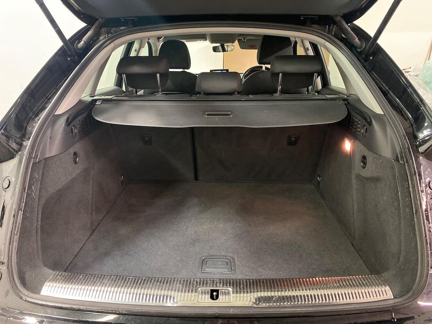 Used Audi Q3 2018 for sale - 77980059: Photo 17