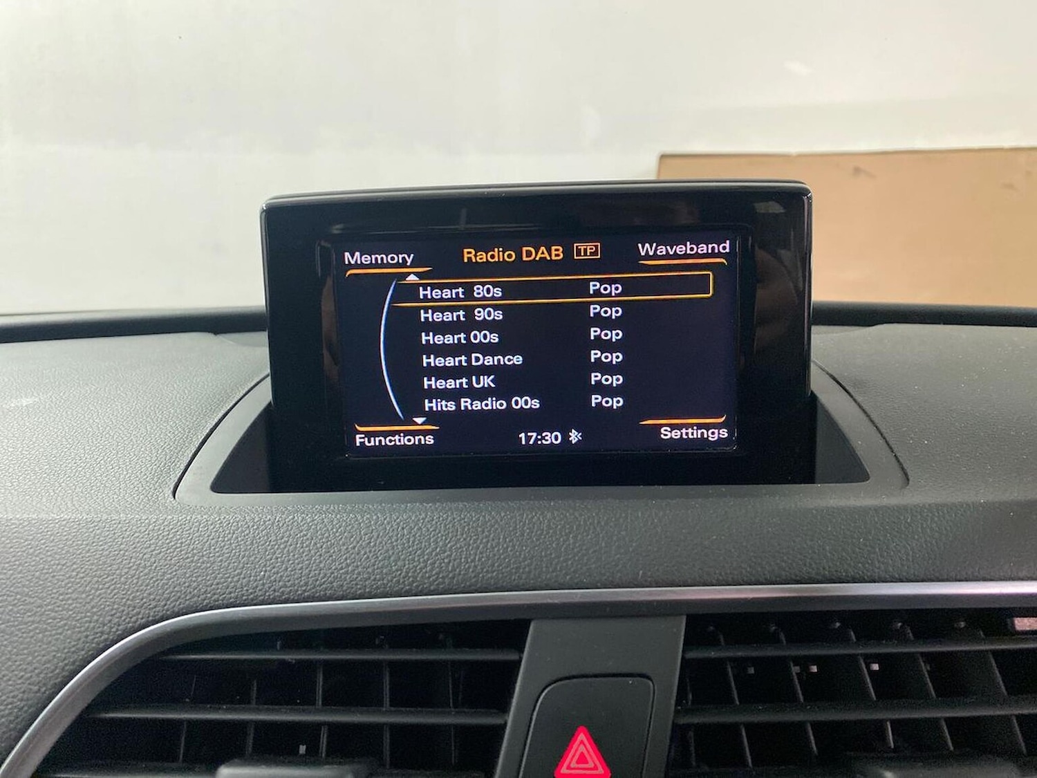 Used Audi Q3 2018 for sale - 77980059: Photo 25