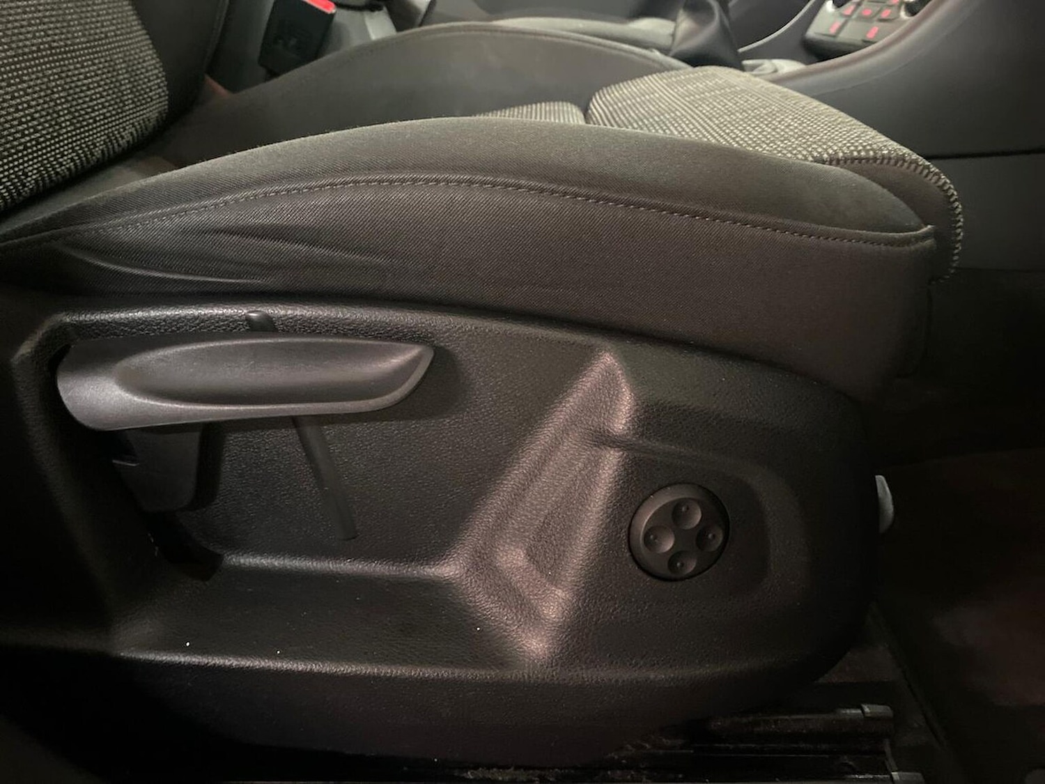 Used Audi Q3 2018 for sale - 77980059: Photo 30