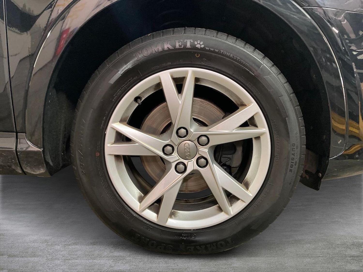 Used Audi Q3 2018 for sale - 77980059: Photo 6