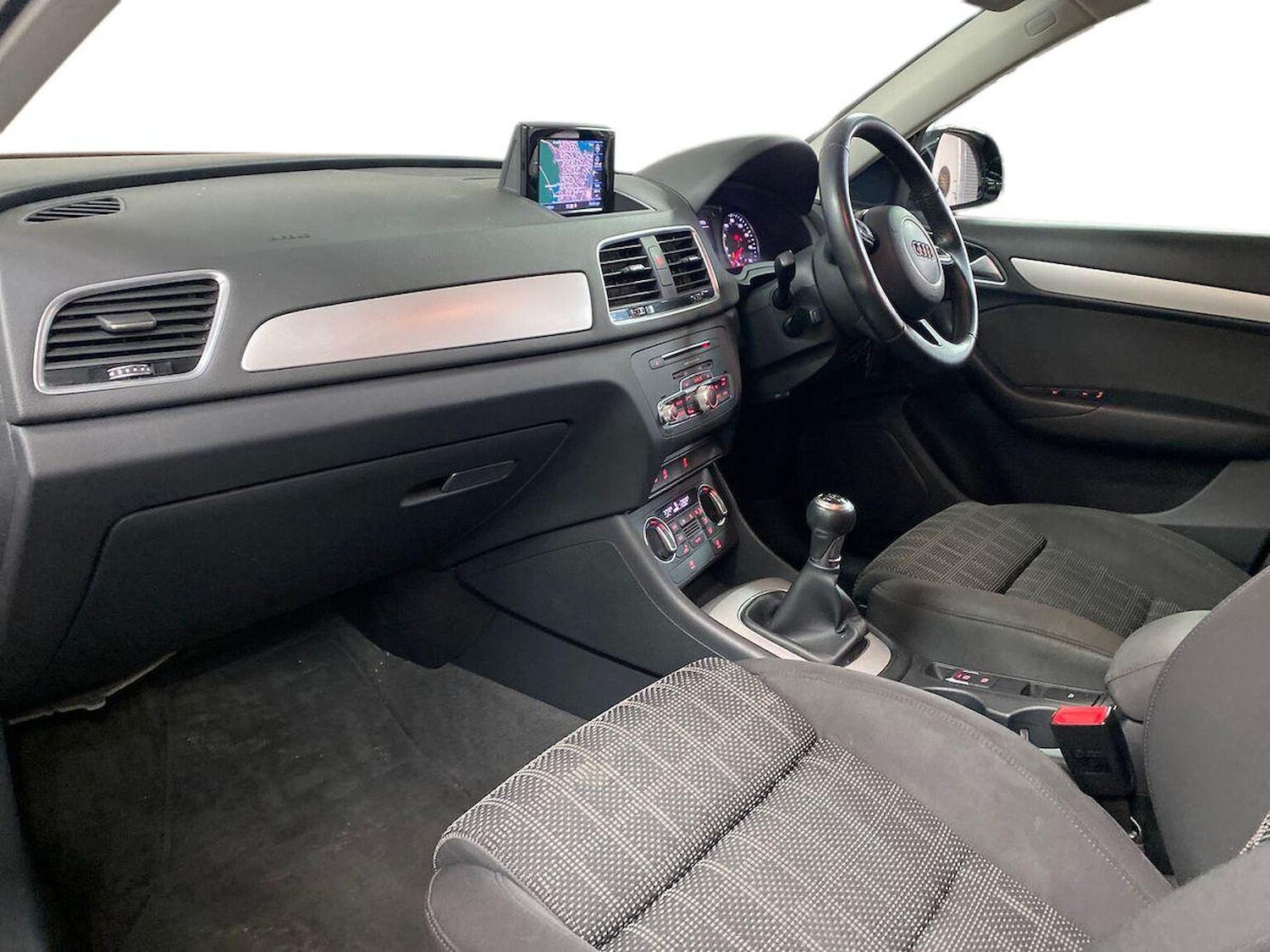 Used Audi Q3 2018 for sale - 77980059: Photo 7