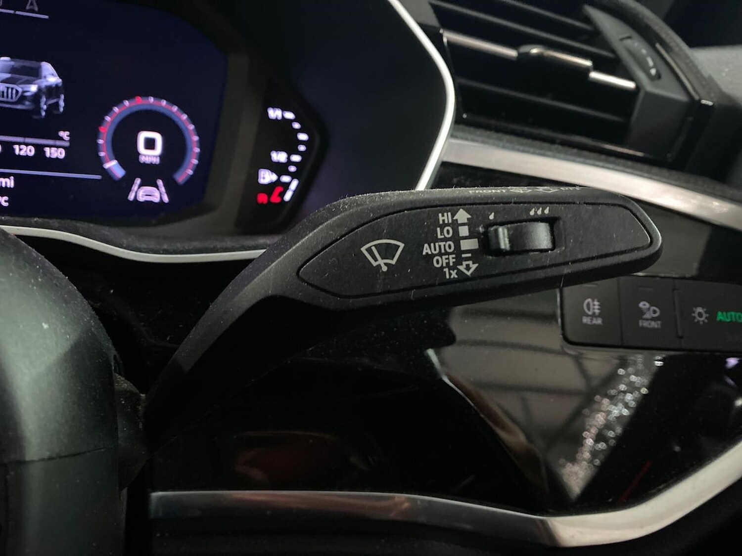 Used Audi Q3 2020 for sale - 76335168: Photo 28