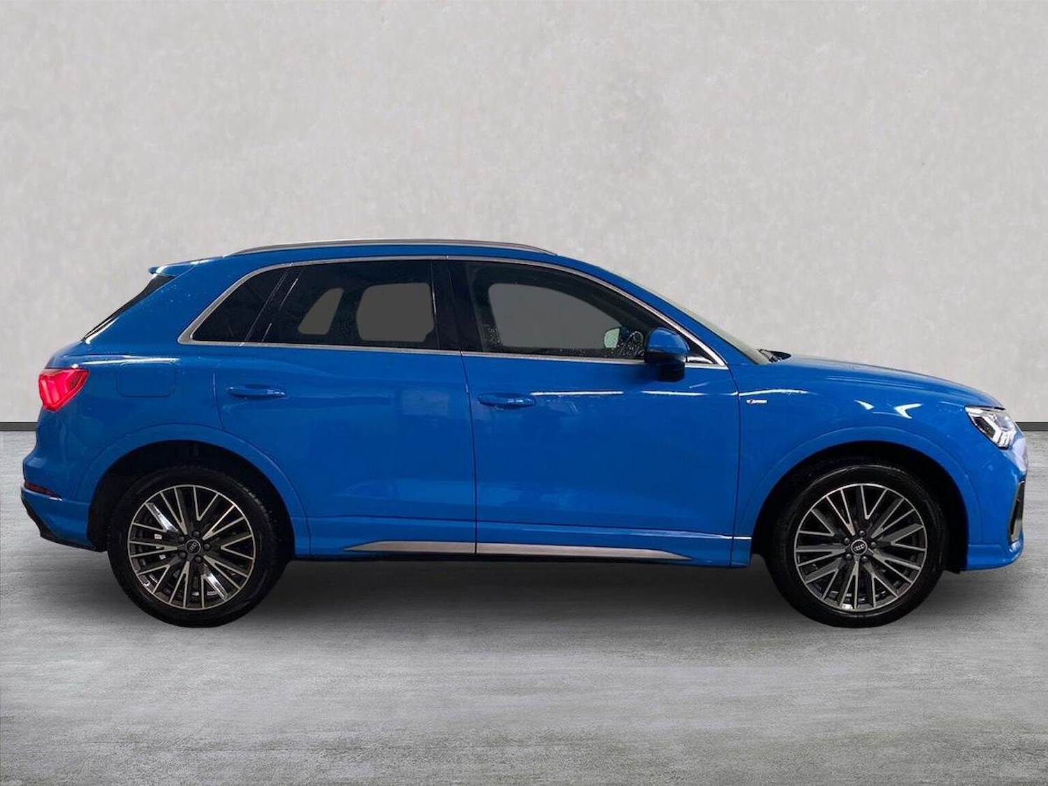 Used Audi Q3 2020 for sale - 76335168: Photo 3