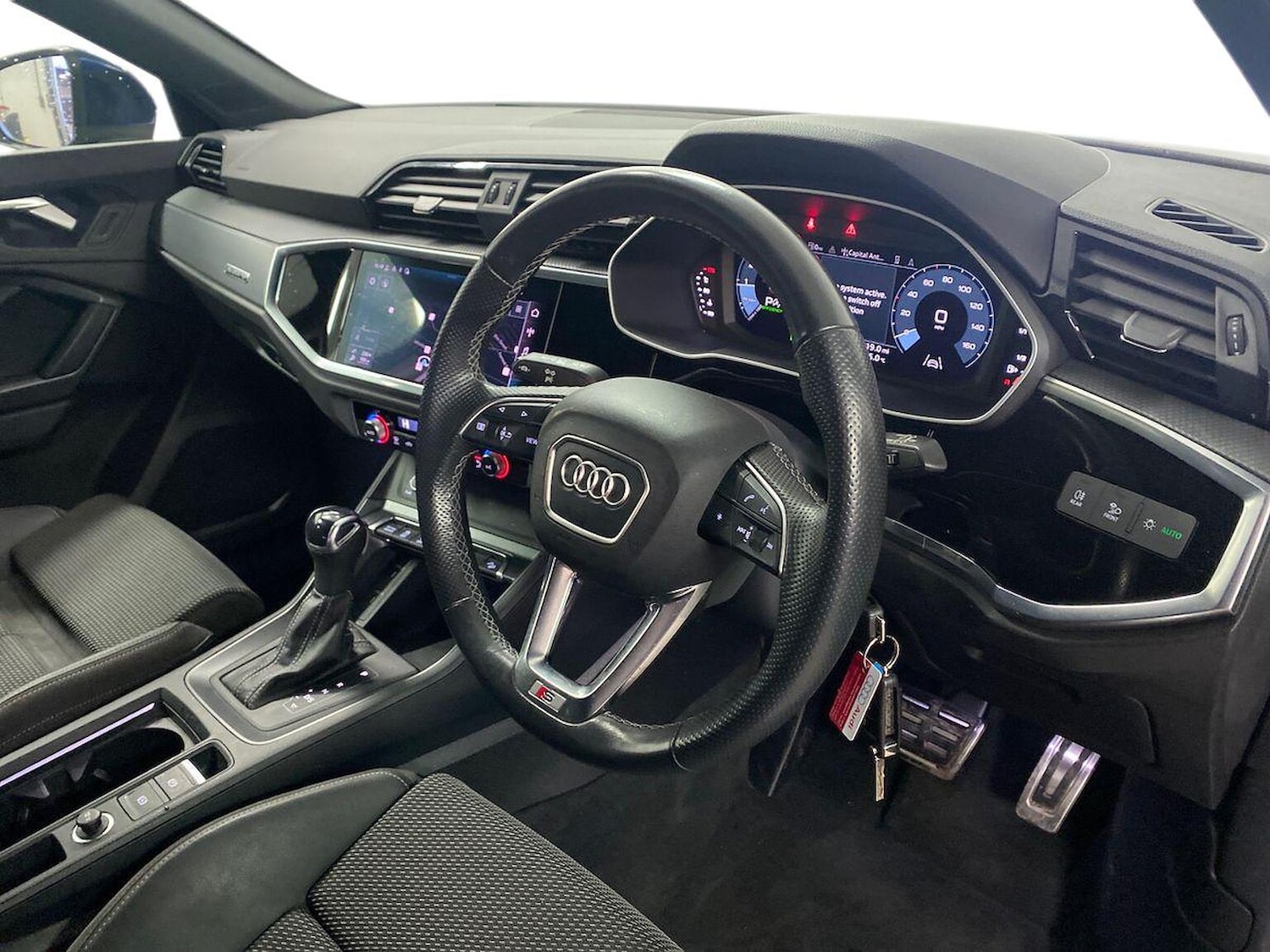 Used Audi Q3 2021 for sale - 77650282: Photo 15