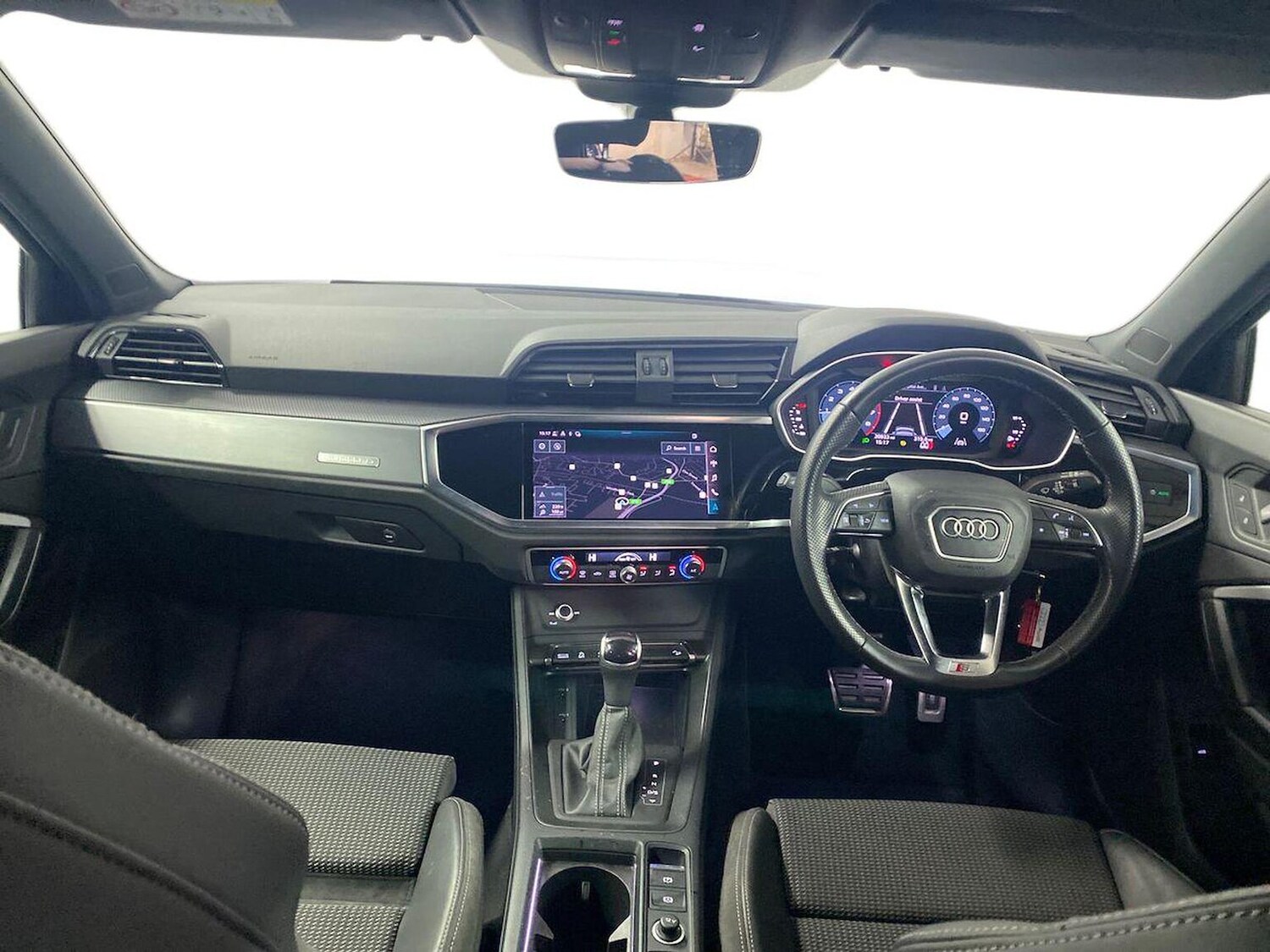 Used Audi Q3 2021 for sale - 77650282: Photo 8