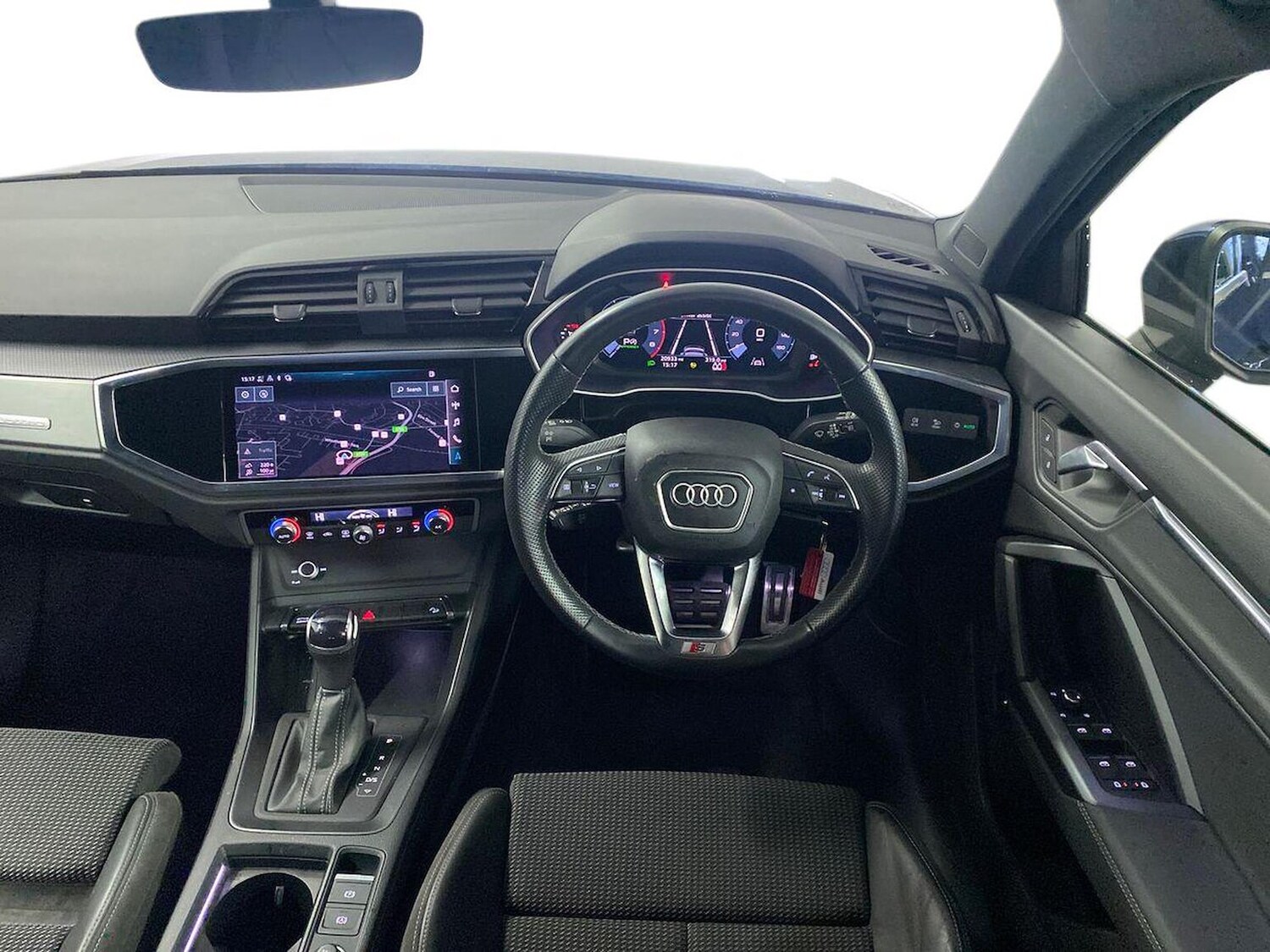 Used Audi Q3 2021 for sale - 77650282: Photo 9