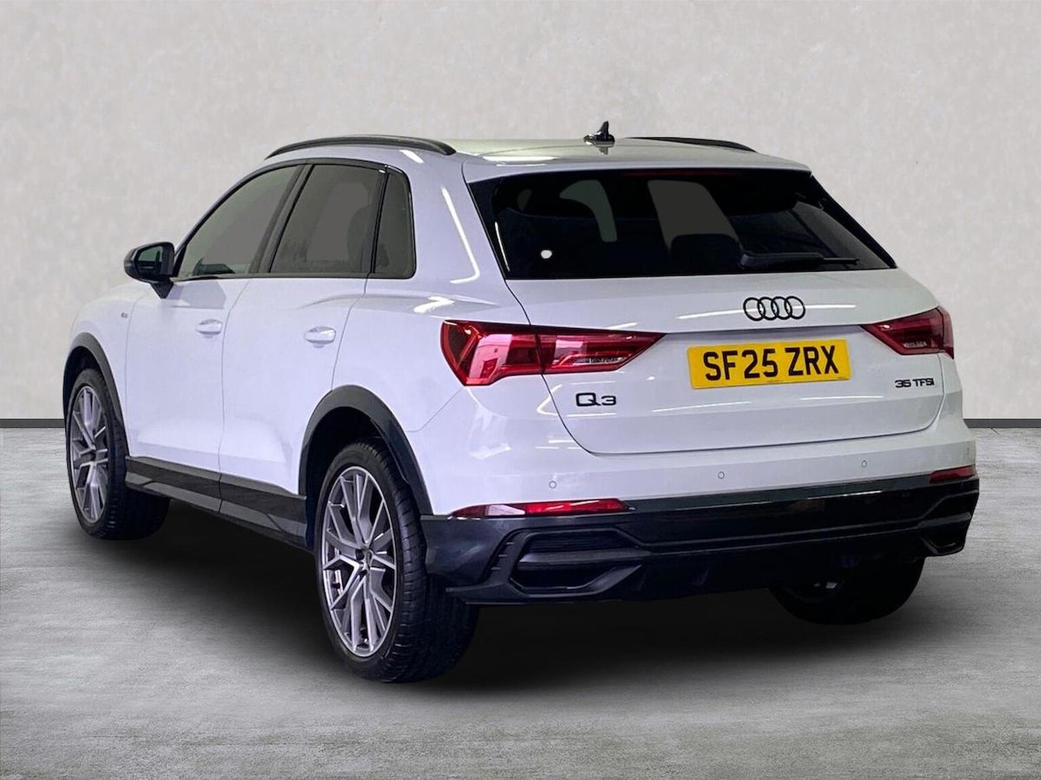 Used Audi Q3 2025 for sale - 76134228: Photo 2