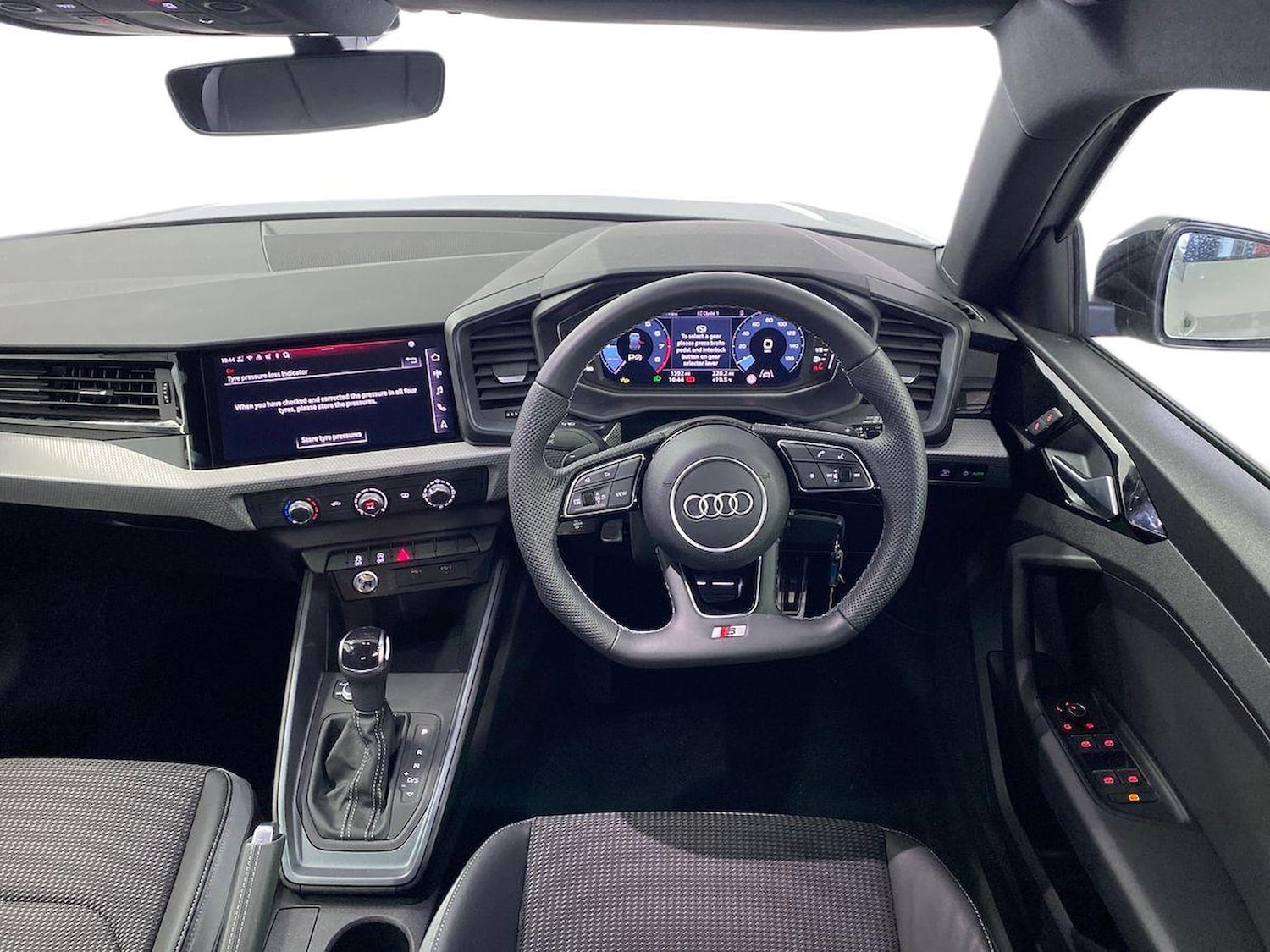 Used Audi A1 2025 for sale - 76517952: Photo 9