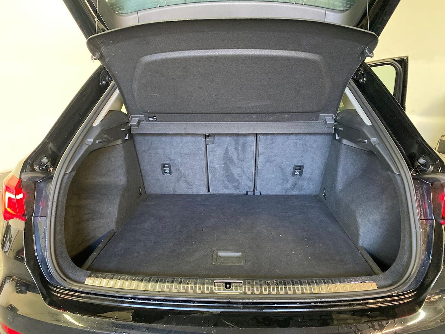 Used Audi Q3 2019 for sale - 76864051: Photo 17