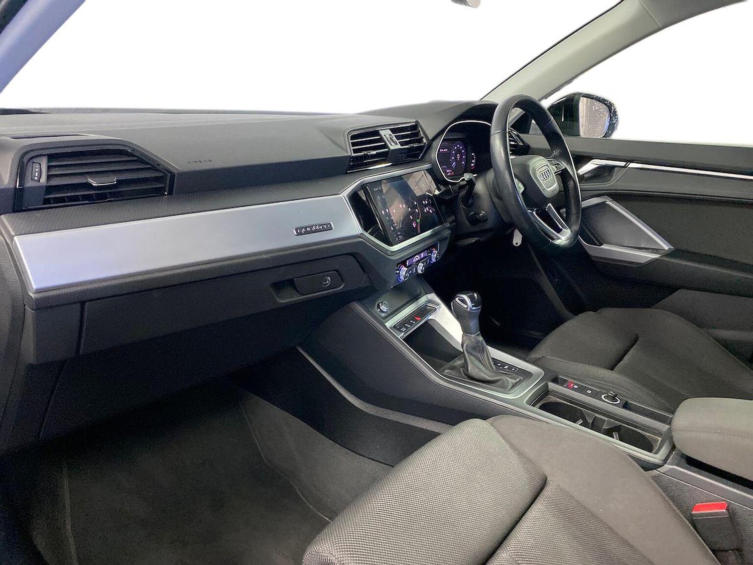 Used Audi Q3 2019 for sale - 76864051: Photo 7