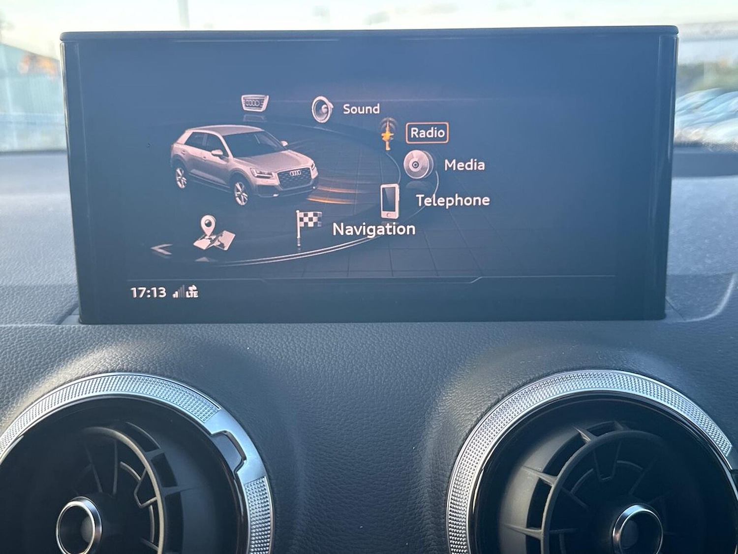 Used Audi Q2 2021 for sale - 76436525: Photo 11