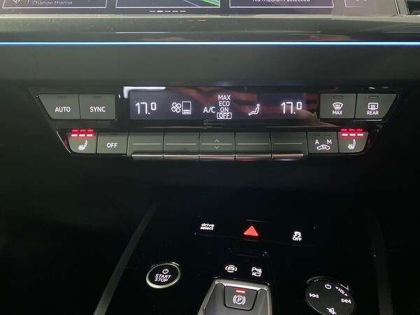 Used Audi Q4 e-tron 2025 for sale - 76305435: Photo 12