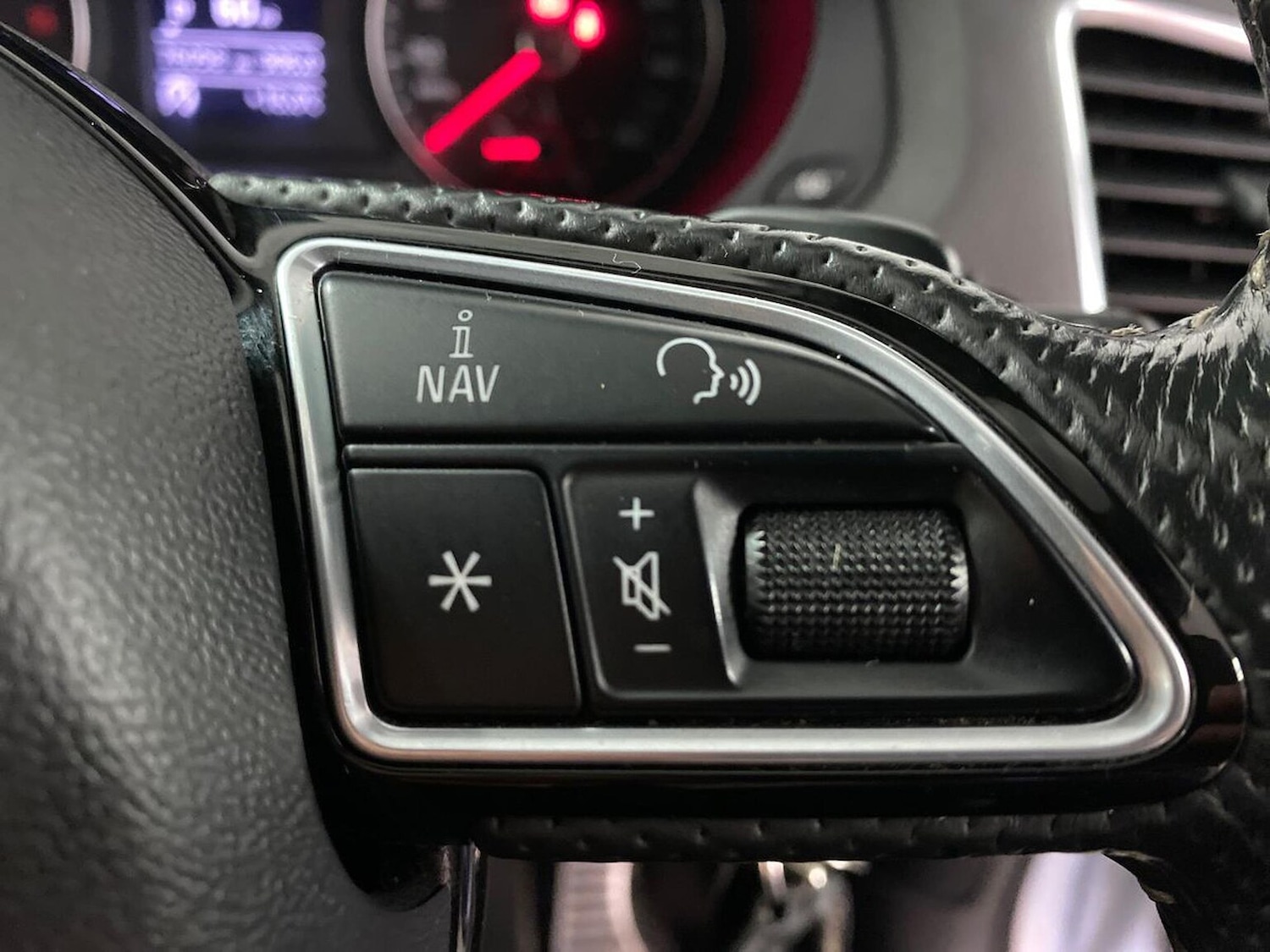Used Audi Q3 2017 for sale - 76149596: Photo 26