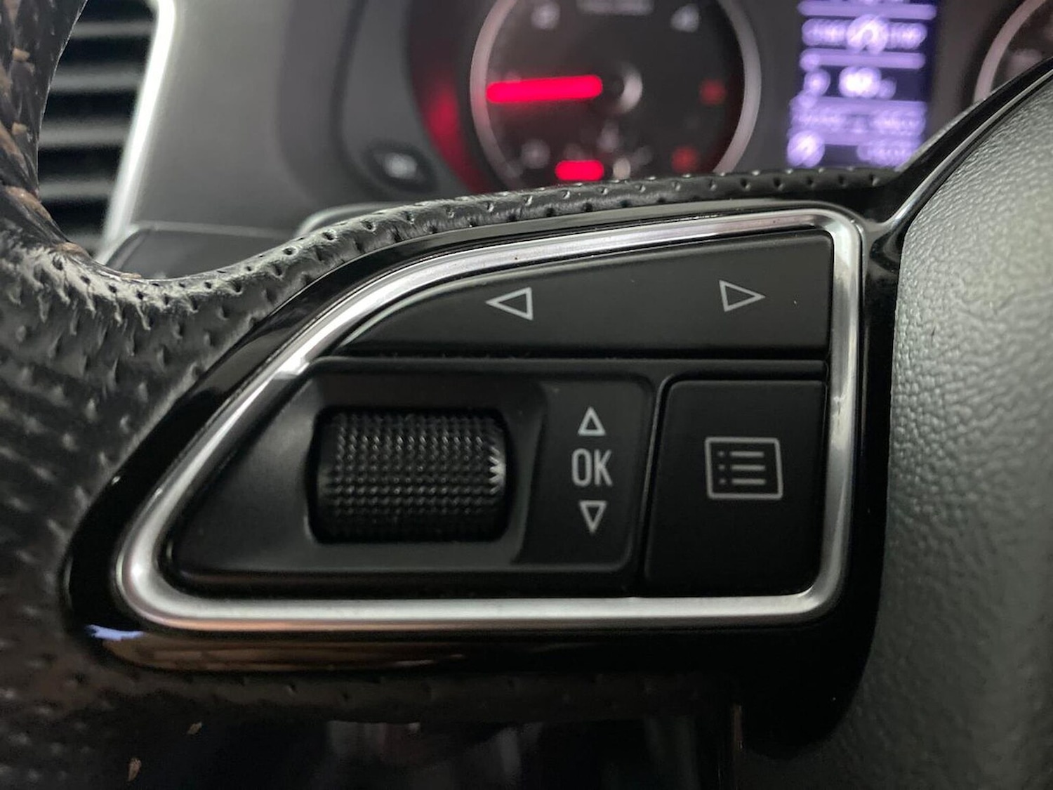 Used Audi Q3 2017 for sale - 76149596: Photo 27