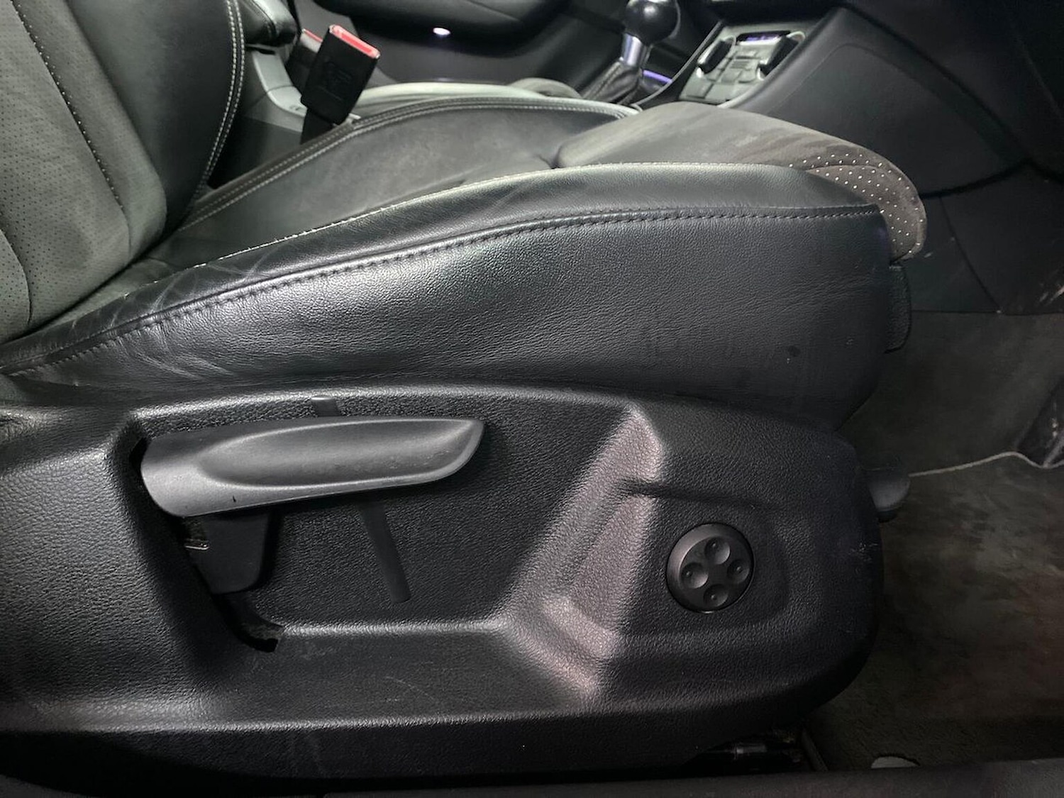 Used Audi Q3 2017 for sale - 76149596: Photo 30