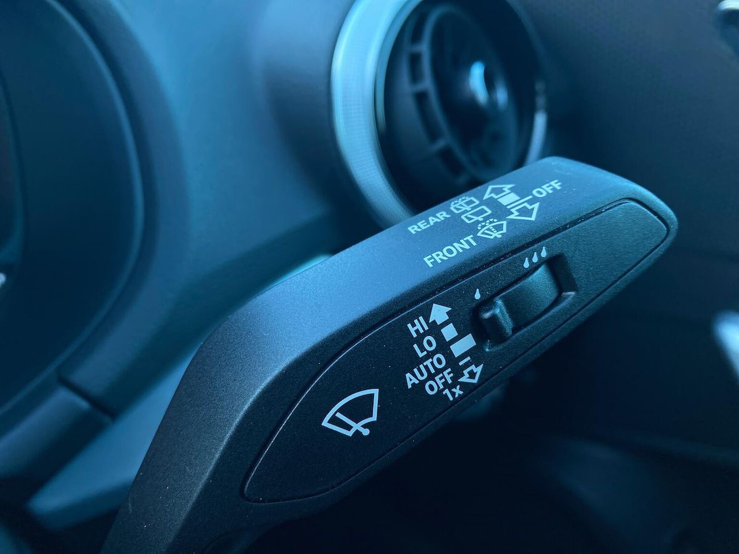 Used Audi Q2 2024 for sale - 76391729: Photo 28