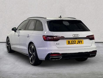 Used Audi A4 2022 for sale - 77033442: Photo