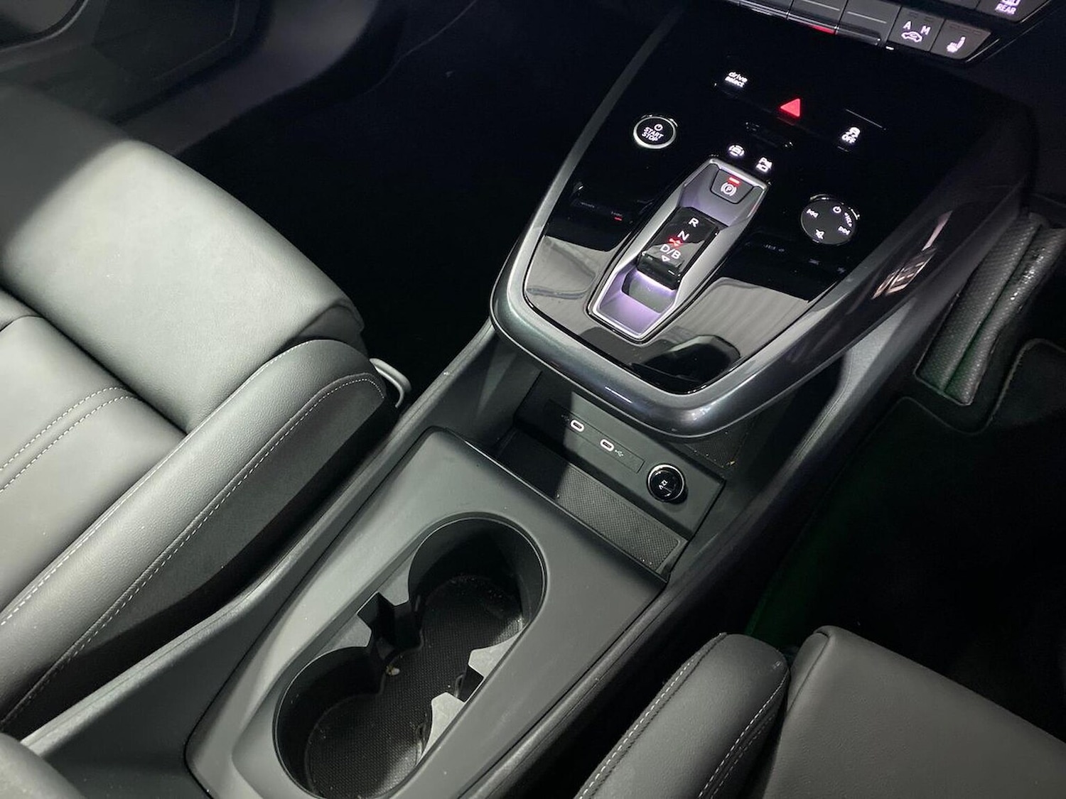 Used Audi Q4 e-tron 2025 for sale - 76157147: Photo 13